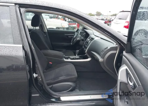 2013 Nissan Altima 2.5 S z USA, uszkodzony, nr VIN 1N4AL3AP6DN564260